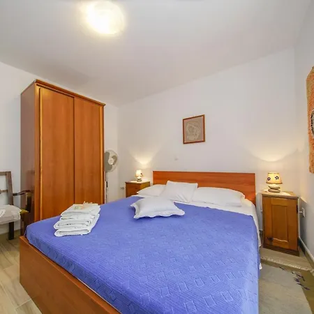 Apartment Akacija *