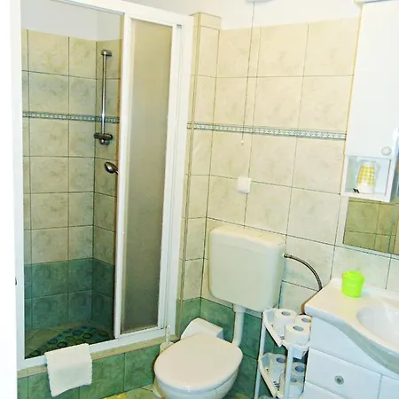 Apartment Akacija Postira