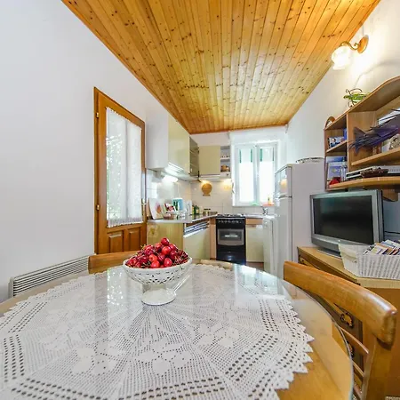 Akacija Apartment Postira